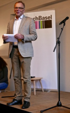 Moderator Hans-Georg Signer
